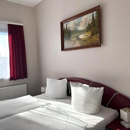 דארמשטאדט Hotel Km מראה חיצוני תמונה